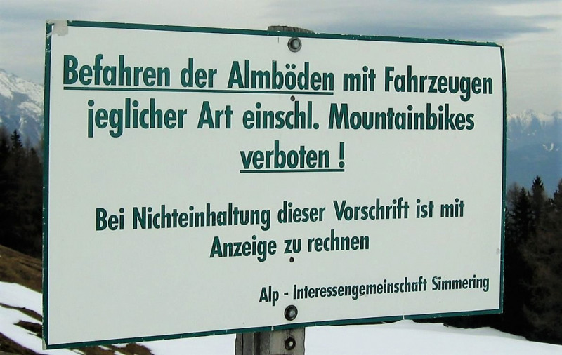 Simmeringalm – mit Blick auf die Mieminger Berge